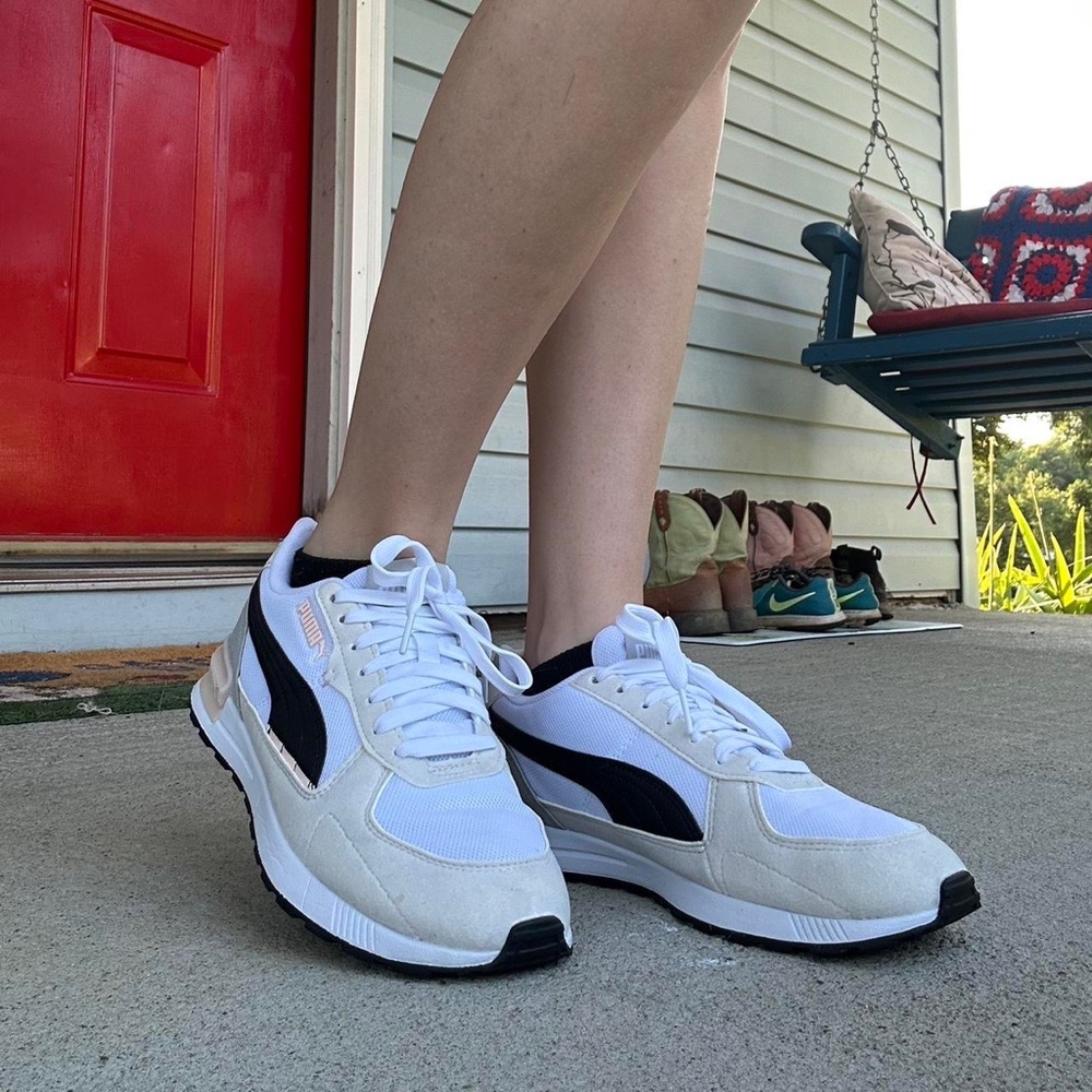 Puma Gravition sneakers